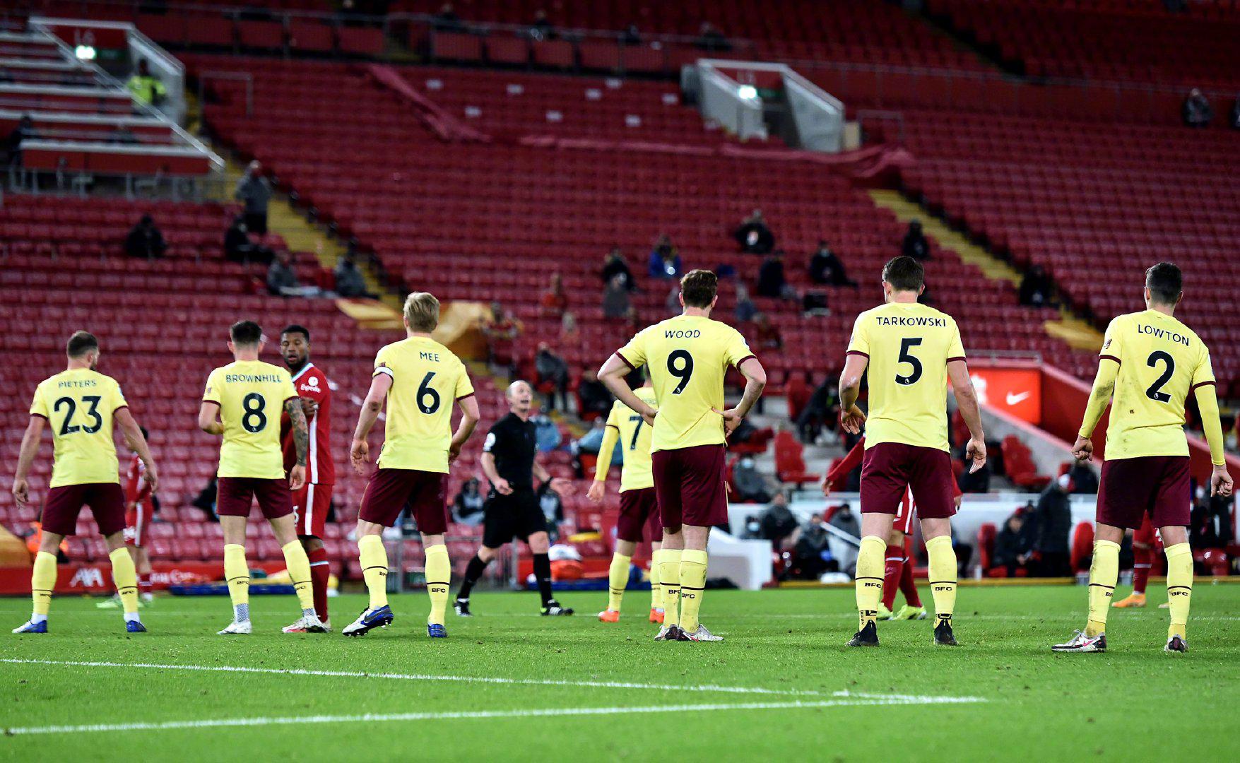 励更多人去 励更多人去